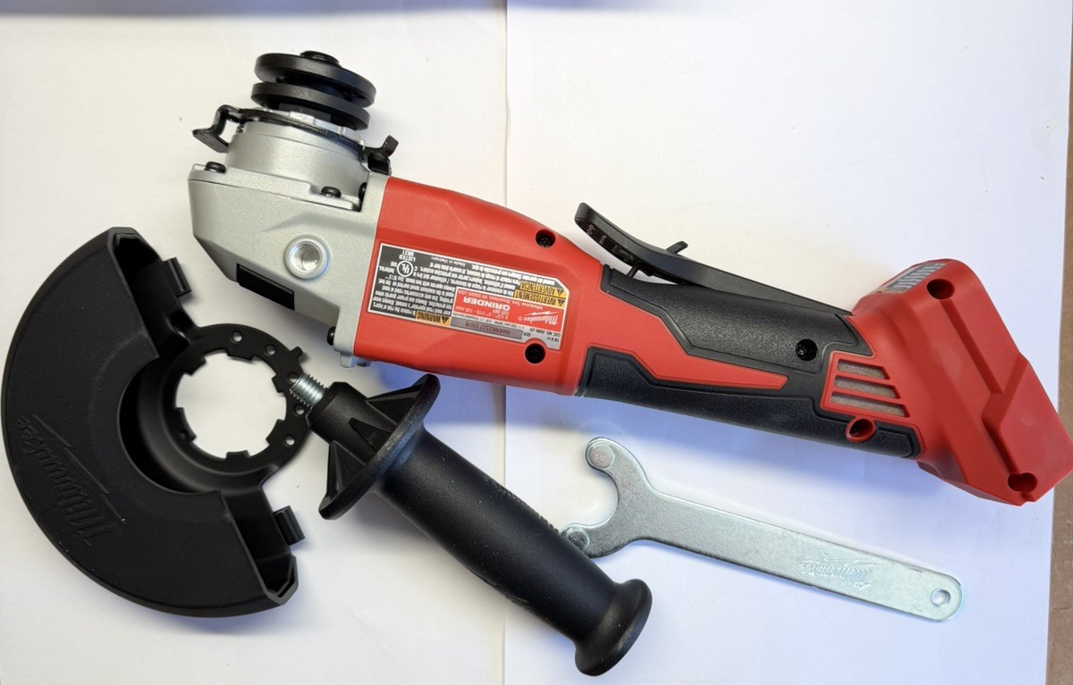 Brand New Milwaukee M18 4-1/2”-5” Grinder w/ Paddle Switch (Tool Only) – 2686-20