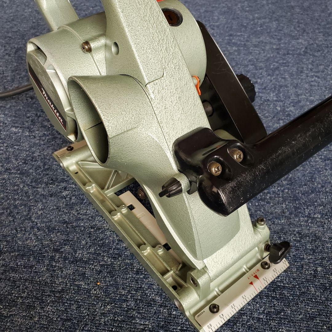 Makita 3803A Professional Groove Cutter Working [Very good]