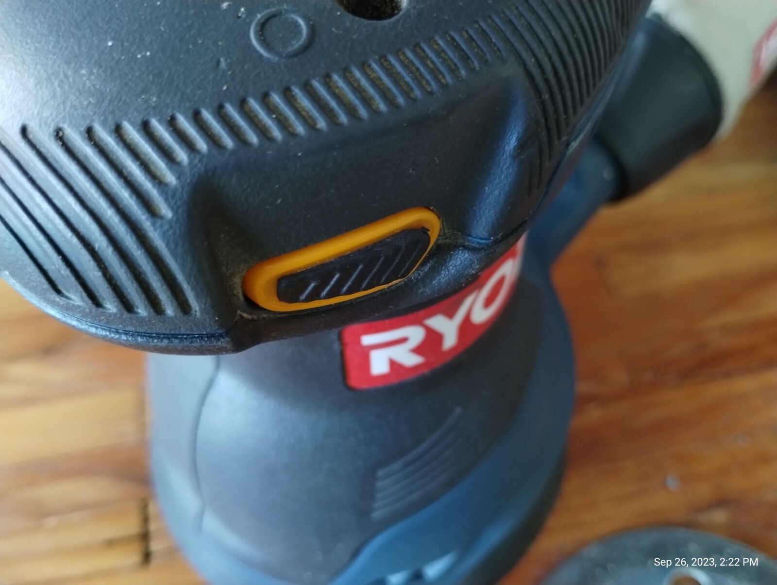 USED Ryobi RS290 5 inch Corded Random Orbital Sander 2.6 Amp 12,500 OPM READ