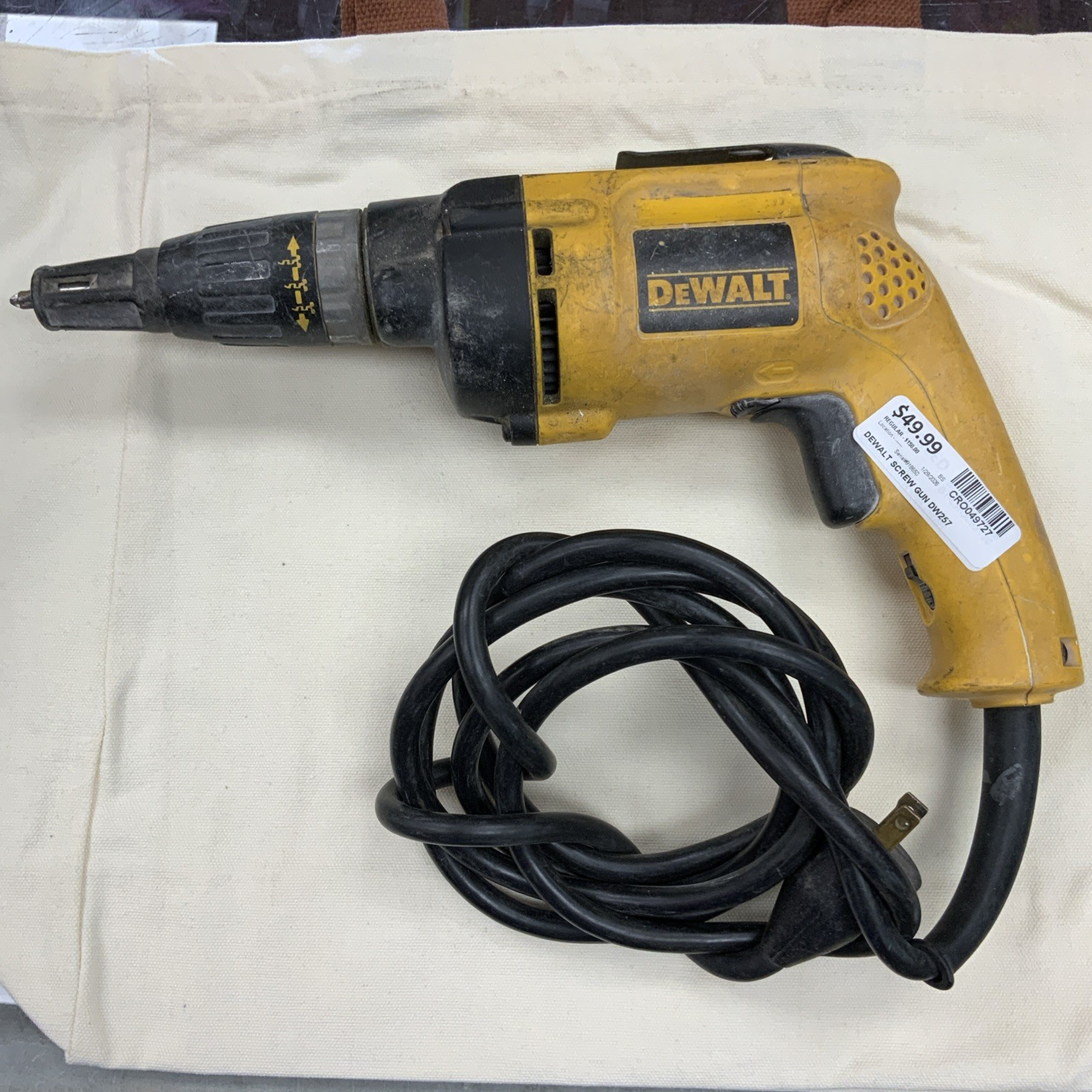 DeWalt DW257 Corded VSR Deck Drywall Screwdriver Type 1 2500 RPM