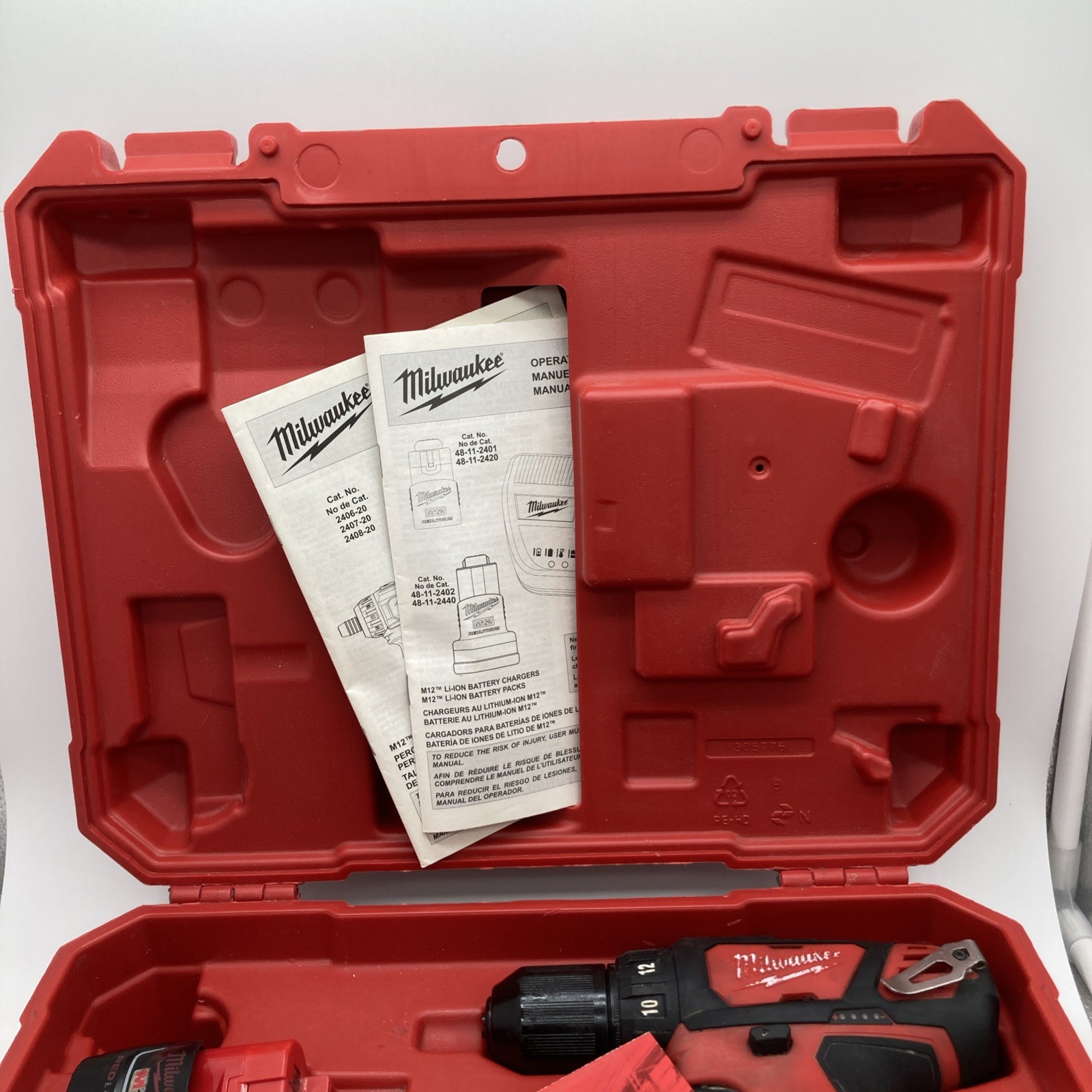 Milwaukee M12 Lithium Ion Cordless 3/8 Cordless Drill Kit 2407 22