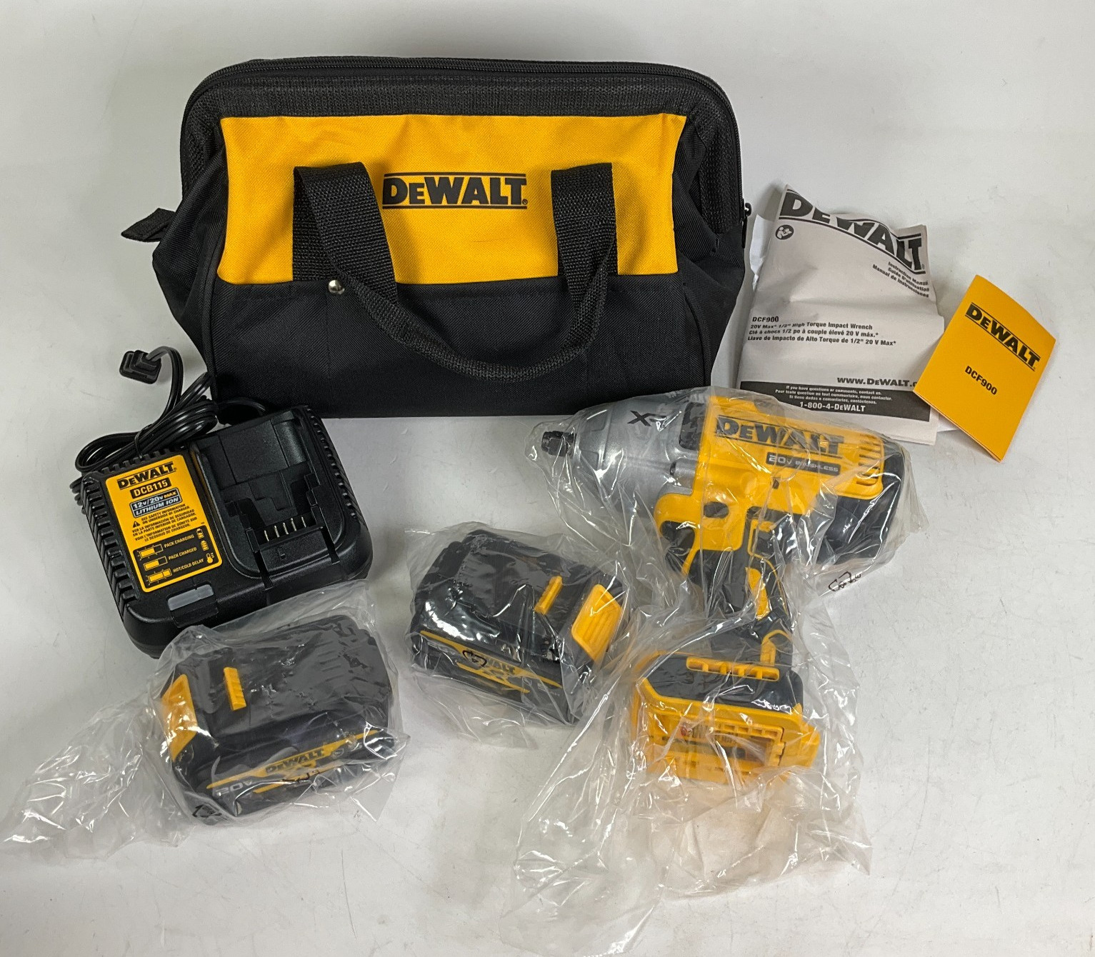 NEW DCF900GP2 Dewalt 1/2&Prime; High Torque Impact Wrench With (2) Batteries Charger