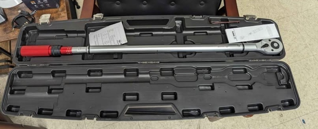VANPO 3/4-inch Drive Click Torque Wrench, 100-750 Ft-Lb, Precision Torque Wrench