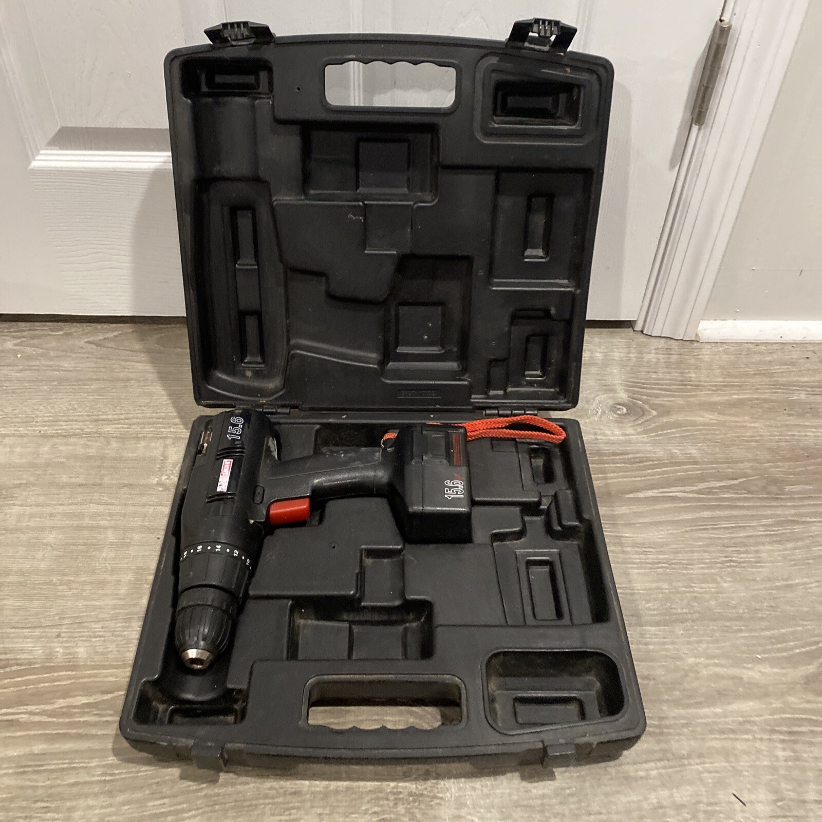 Craftsman 15.6V Industrial 3/8&Prime; Drill/Driver & Battery Untested Includes Case