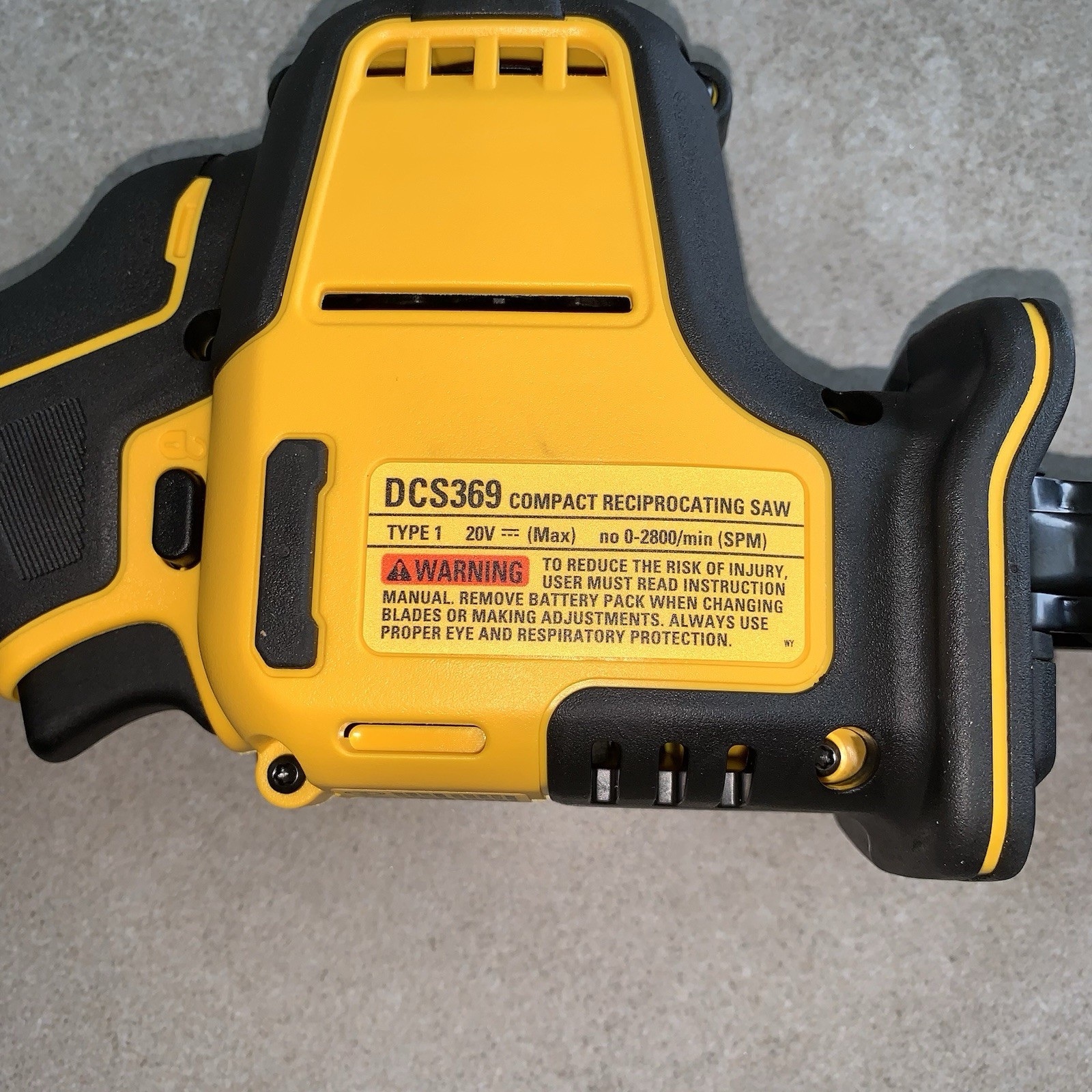 New! DEWALT Atomic 20V Cordless Reciprocating Saw DCS369B + ⚡️5AH Battery DCB205
