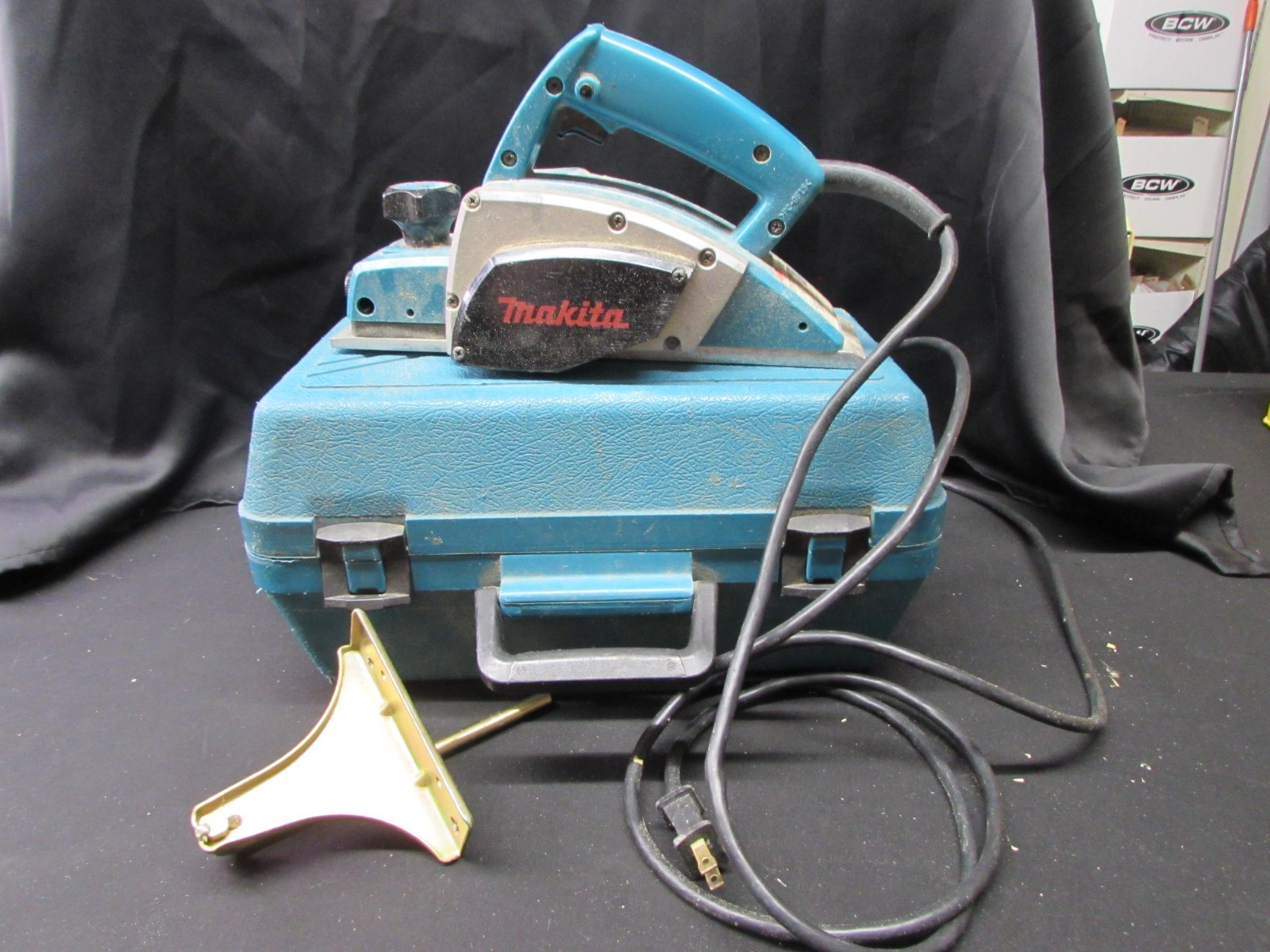 Makita corded Power Planer N1900B 115V~ 15000 RPM w/Hard Case & Accessories