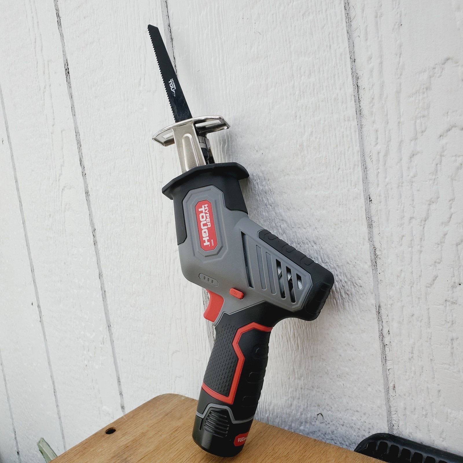 Hyper Tough 12V Max Lithium-Ion Compact Reciprocating Saw 1.5Ah Battery &Charger