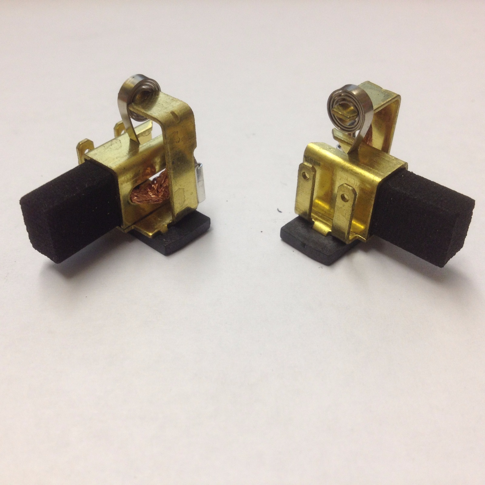 NEW GENUINE MILWAUKEE CARBON BRUSH ASSEMBLY (2X) 22-22-1560