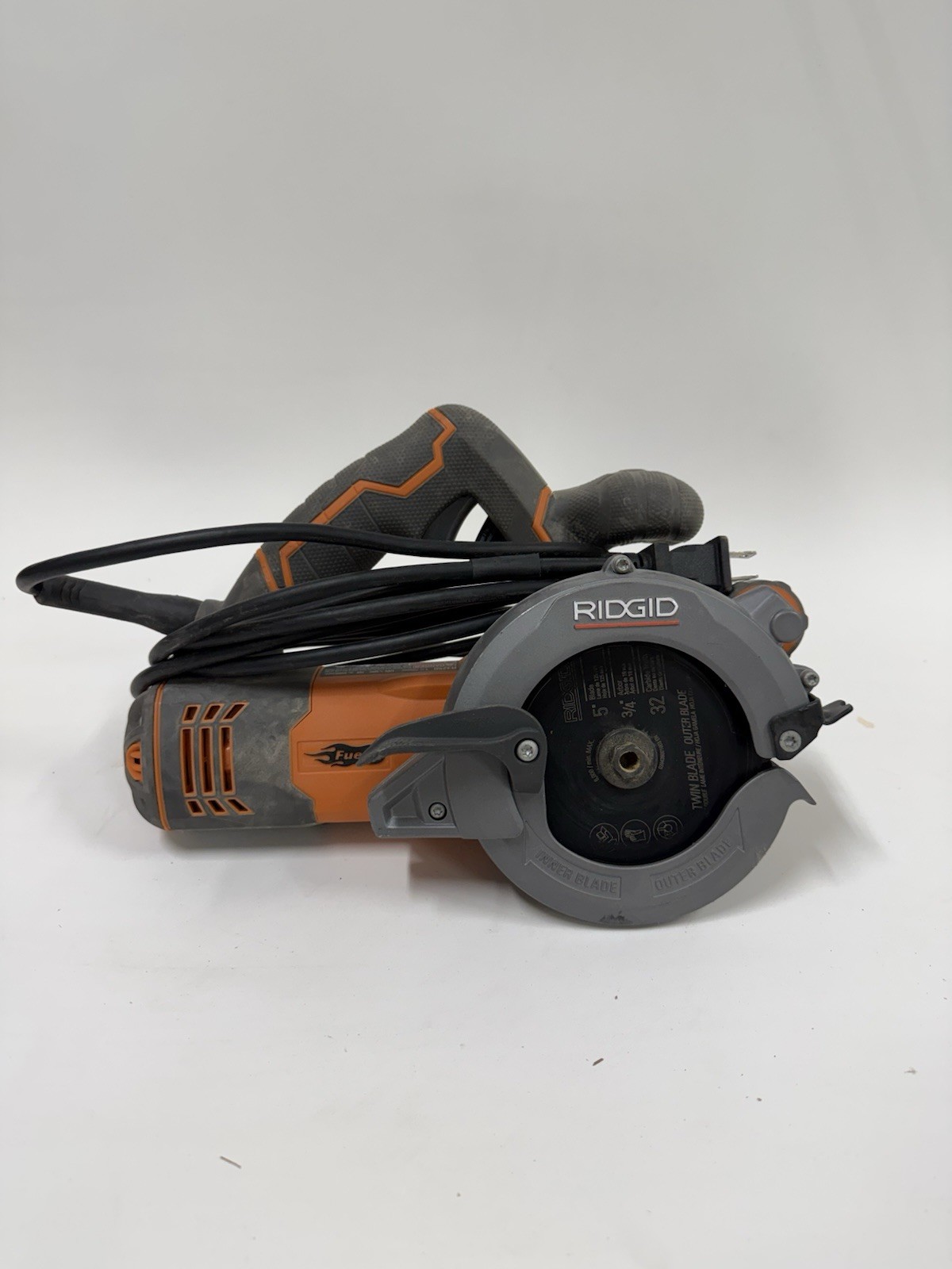 RIDGID R3250 FUEGO 5” CORDED 10AMP TWIN BLADE CIRCULAR SAW