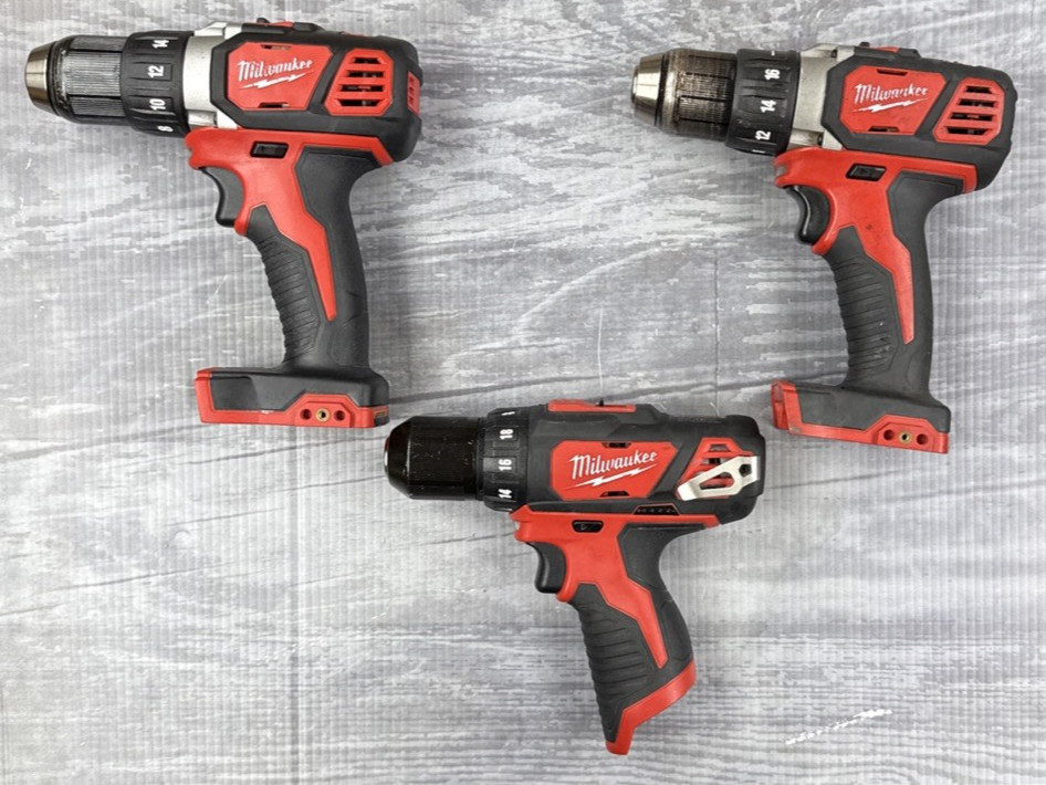 Milwaukee M12 2407-20 Cordless Drill/Driver Lot Of TWO 2606-20 DRILLS