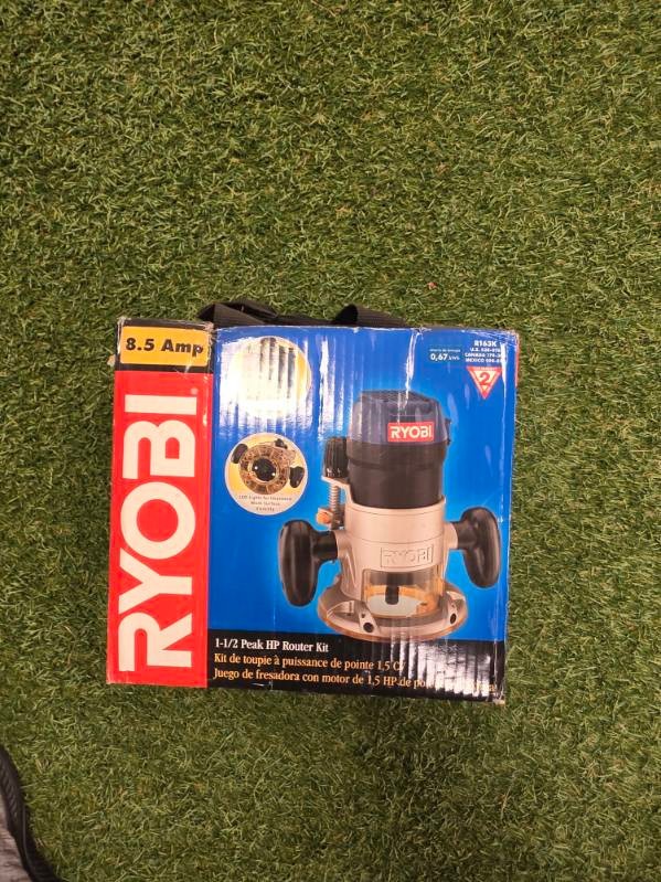 NEW* RYOBI Router Model R163K 8.5A 25,000 RPM 1/4&Prime; Router w/ LED Lights 1.5HP