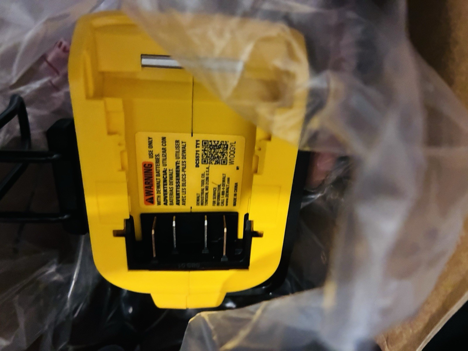 DeWalt DCS571B ATOMIC 20V MAX 4-1/2 in Brushless Circular Saw Tool Only
