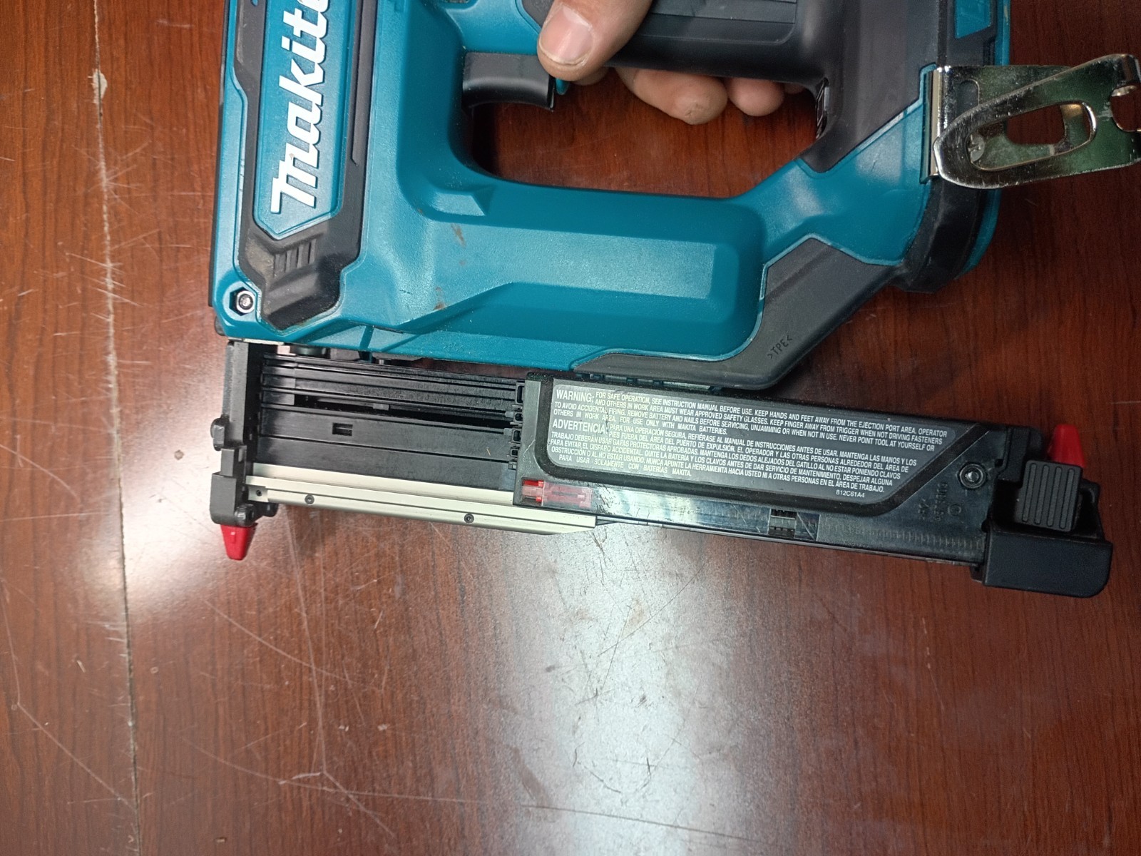 Lot of 2: Makita XTP02 Cordless Nail Gun 5/8&Prime;, 11/16&Prime;, 3/4&Prime;, 1&Prime;, 1-3/16&Prime;, 1-3/8&Prime;