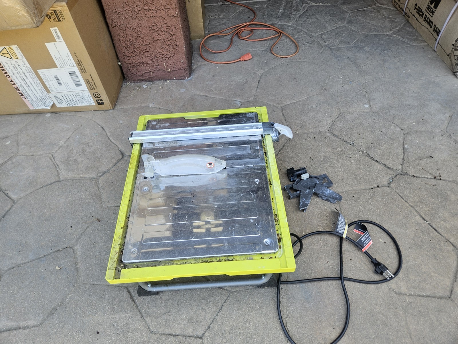 RYOBI 4.8 -Amps 7 in. Blade Corded Tabletop Wet Tile Saw