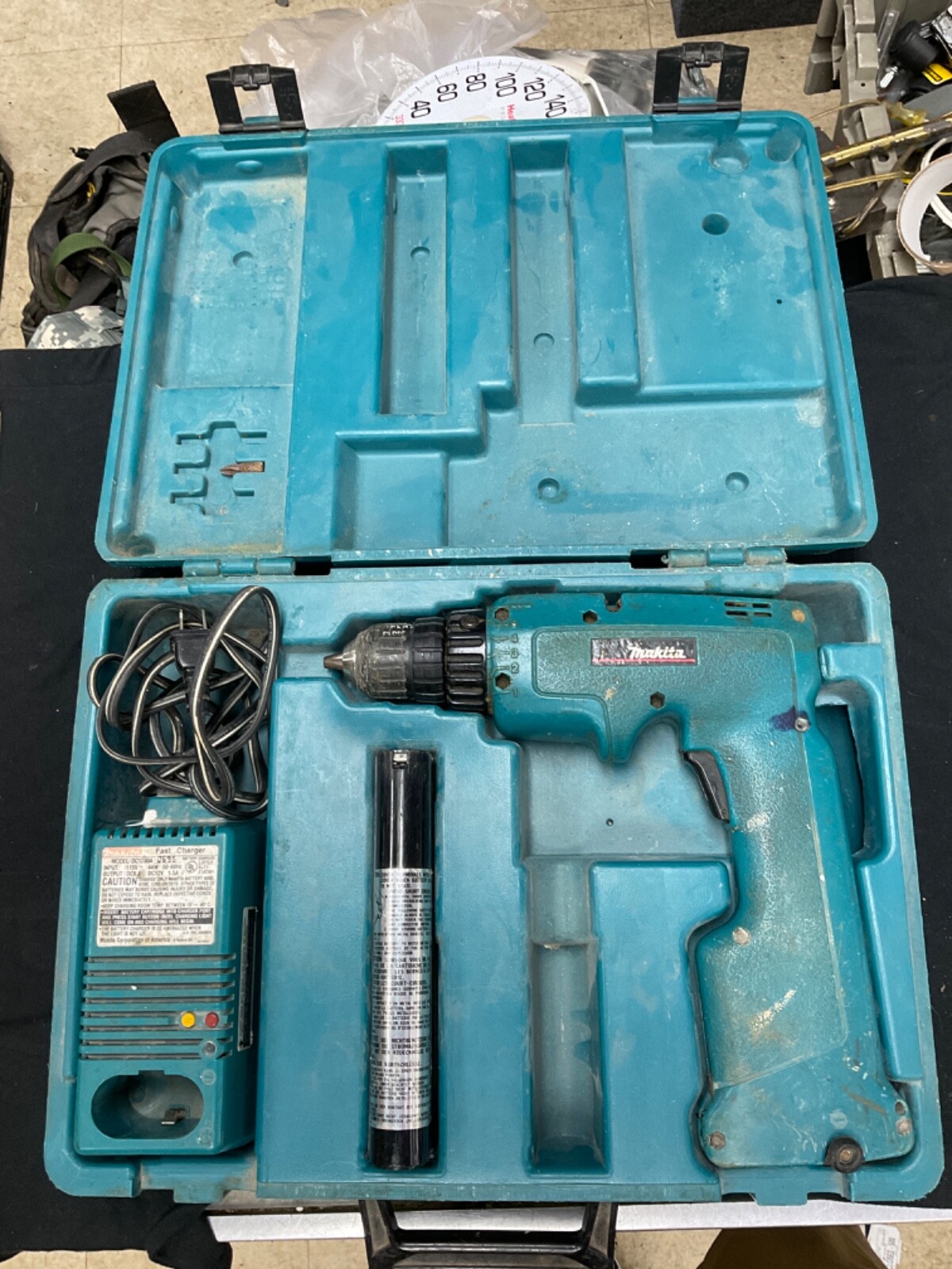 Makita 6011D Drill 3/8”