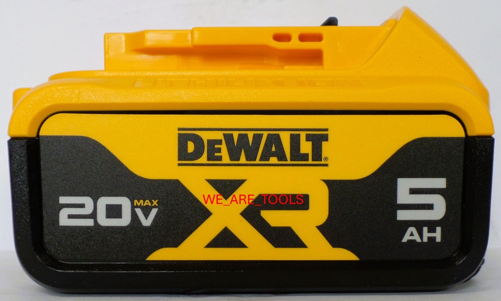 DeWalt KIT DCW600B 20V Max Compact Router, 2) DCB205 5.0 Ah Batteries, Charger
