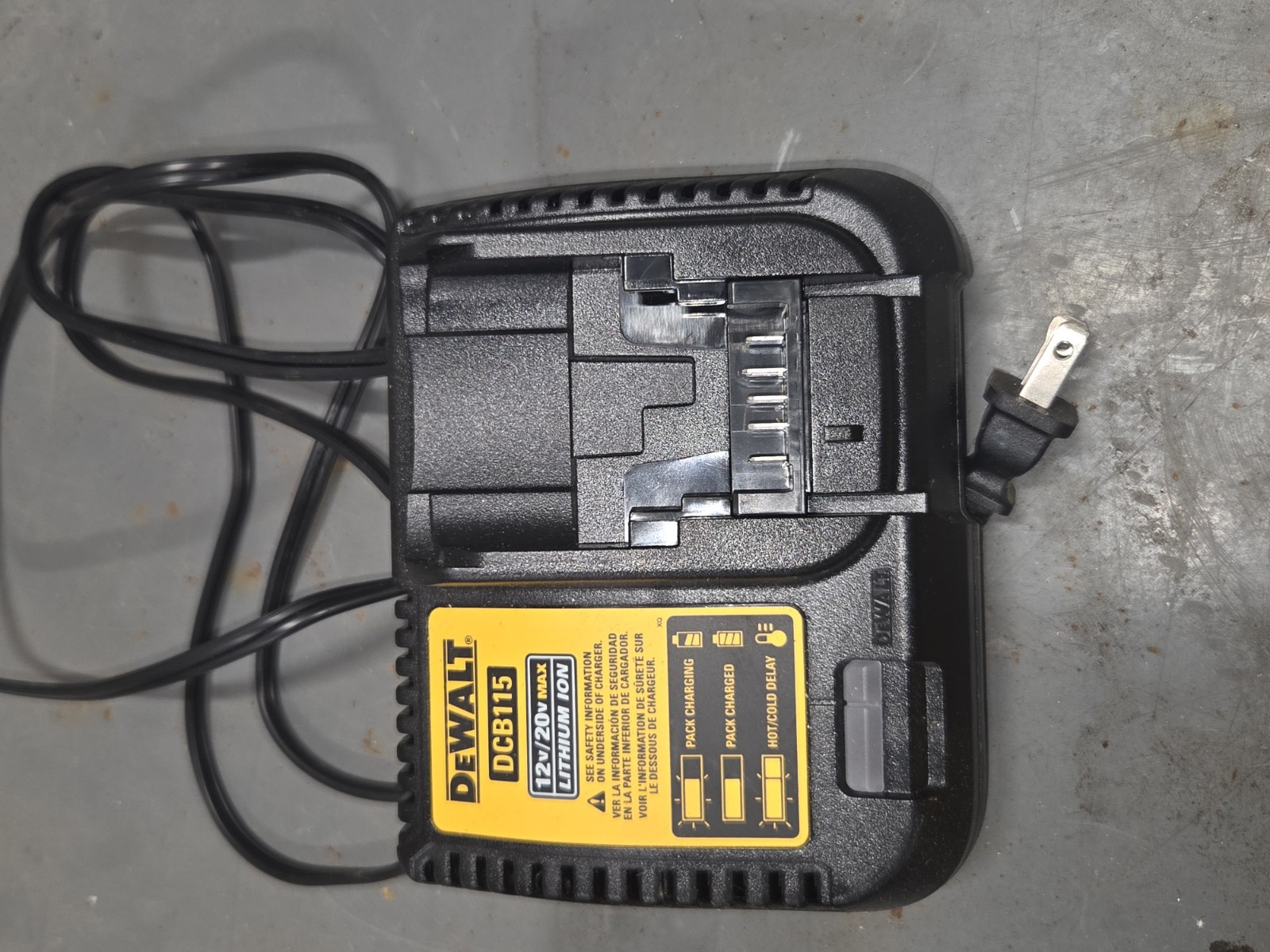 Dewalt Dcd800 20Max Brushless Drill X2 2ah Batteries And Charger