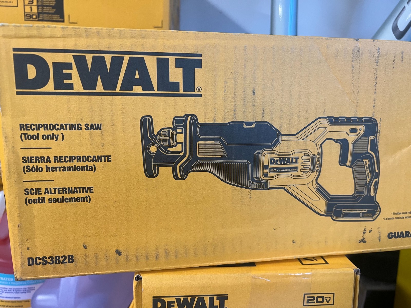 New Dewalt DCS382B 20 Volt Max Brushless Variable Speed Reciprocating Saw NIB