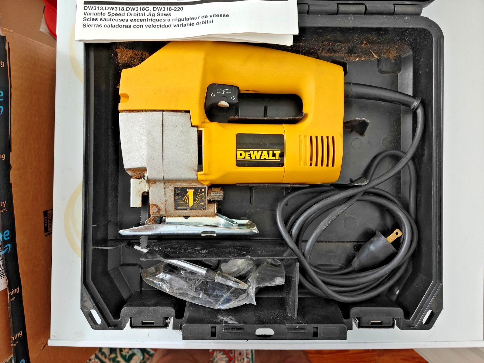 DEWALT DW318 Variable Speed Orbital Jig Saw Corded – Good to Fair Condition