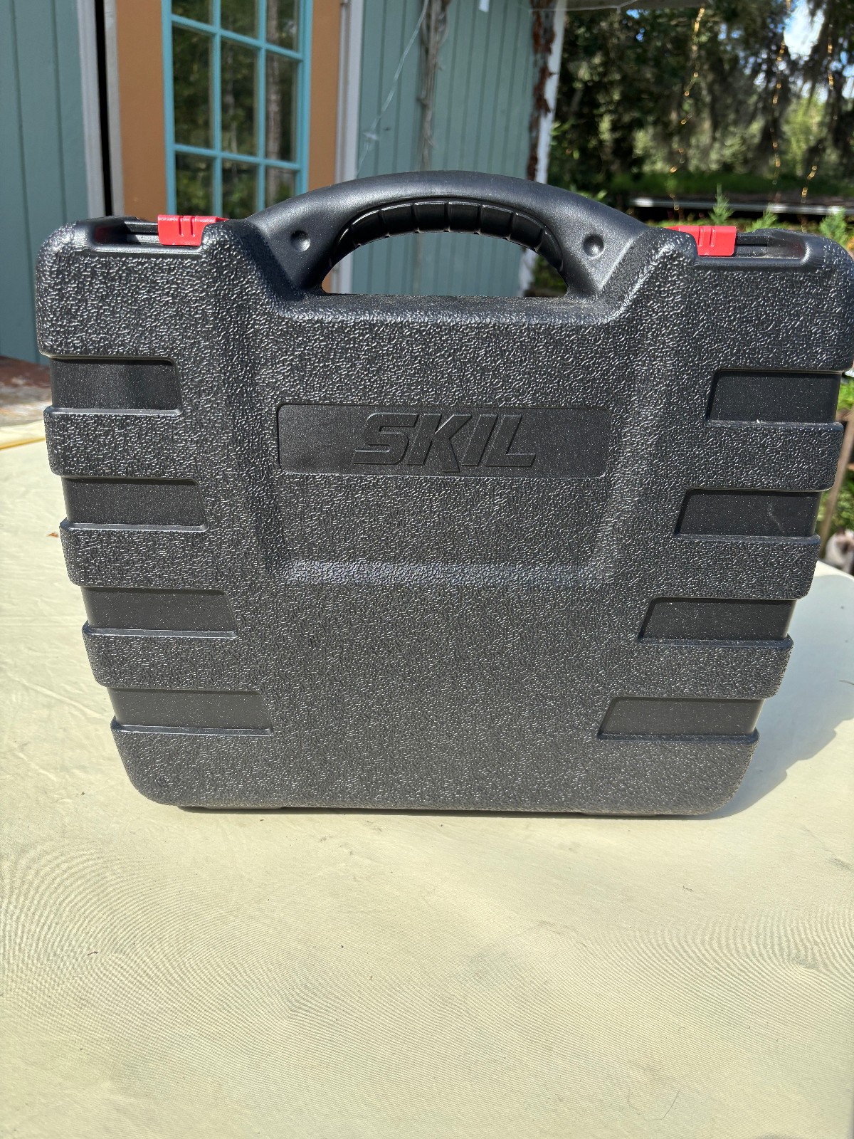 7.5A Skil Hammer Drill + 100 Drill Bits and nice carry case – Variable Speed