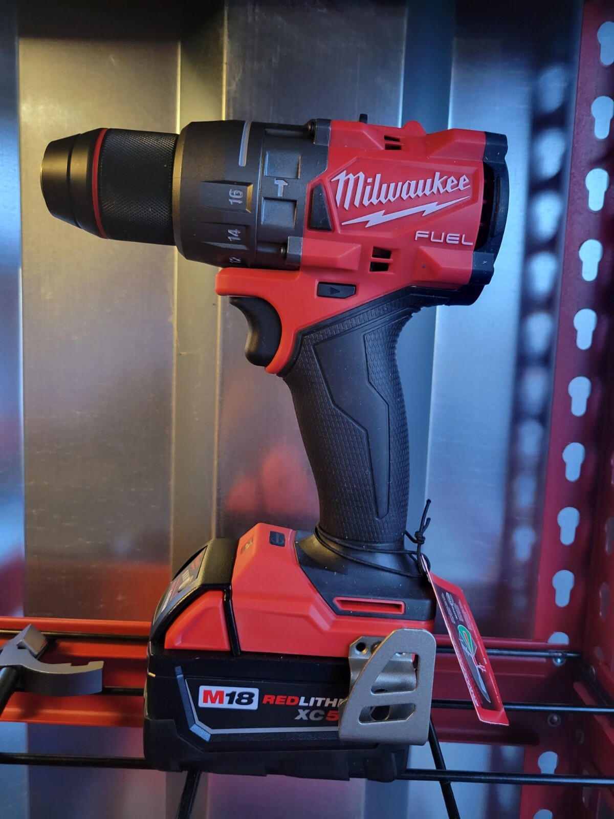 FREE XC5.0 BATTERY $159VALUE M18 FUEL Hammer Drill GEN4