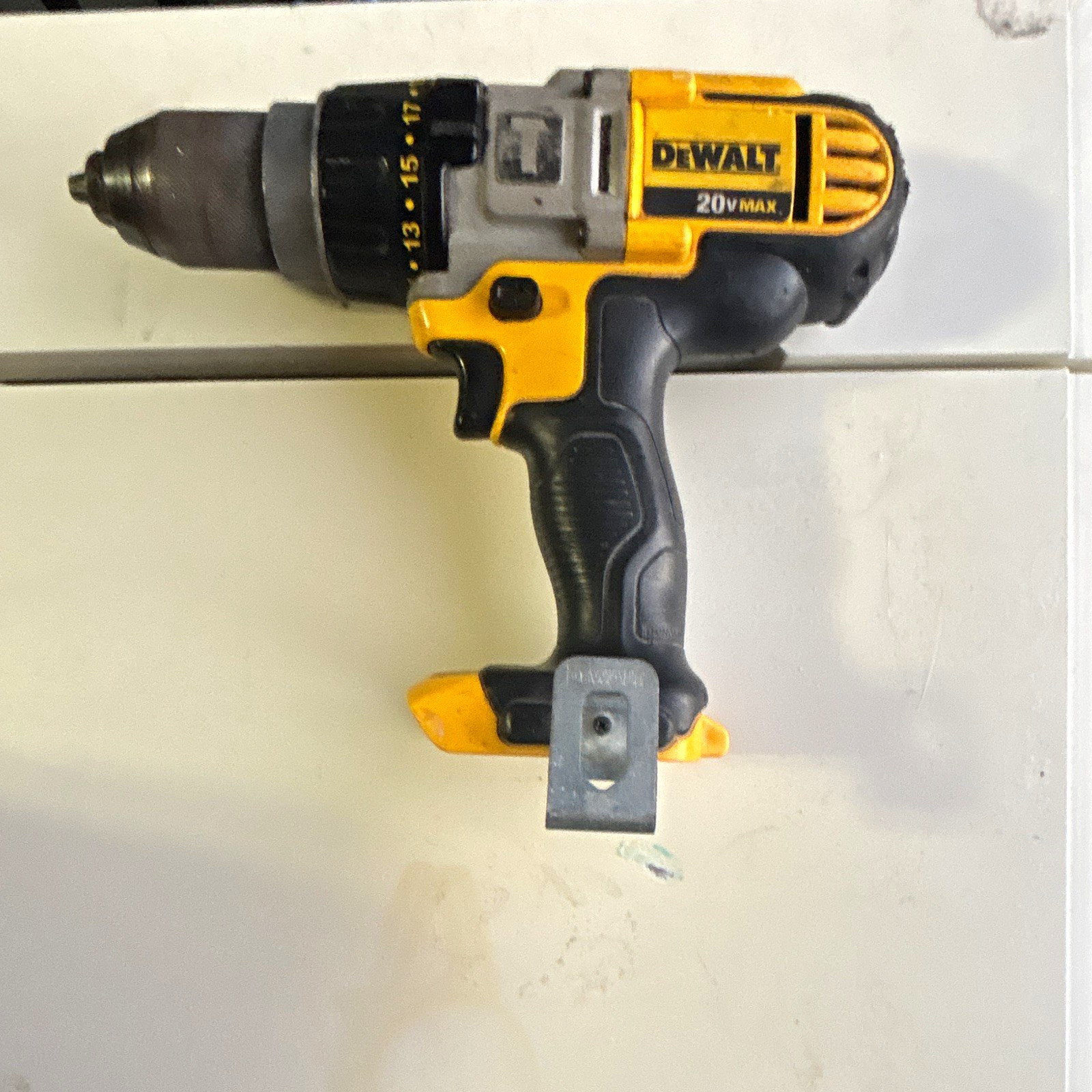 DEWALT 20V MAX Hammer Drill Driver, Keyless Chuck, Tool Only No Battery