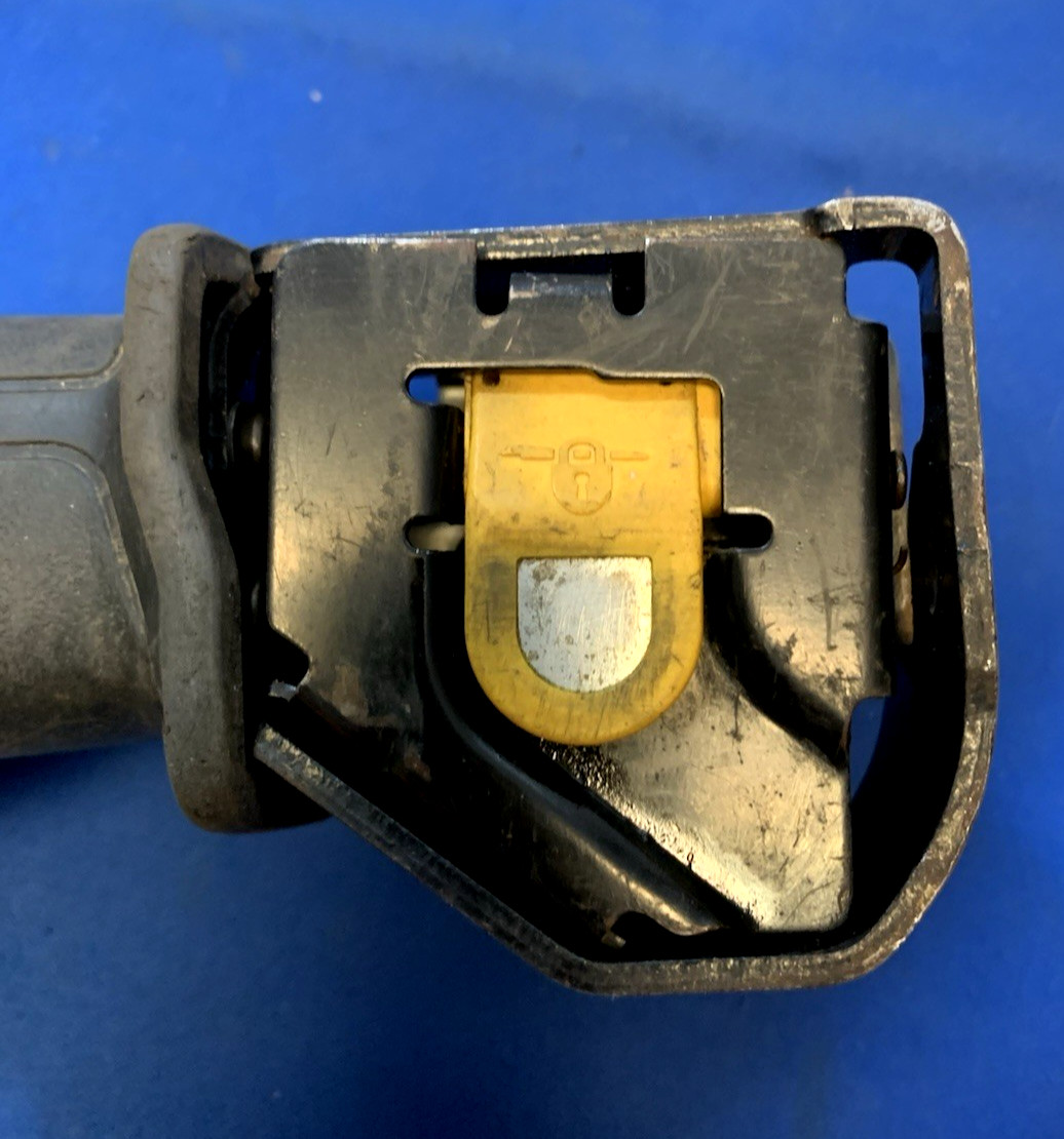 DEWALT DWE304 10 Amp Corded Reciprocating Saw – Tested