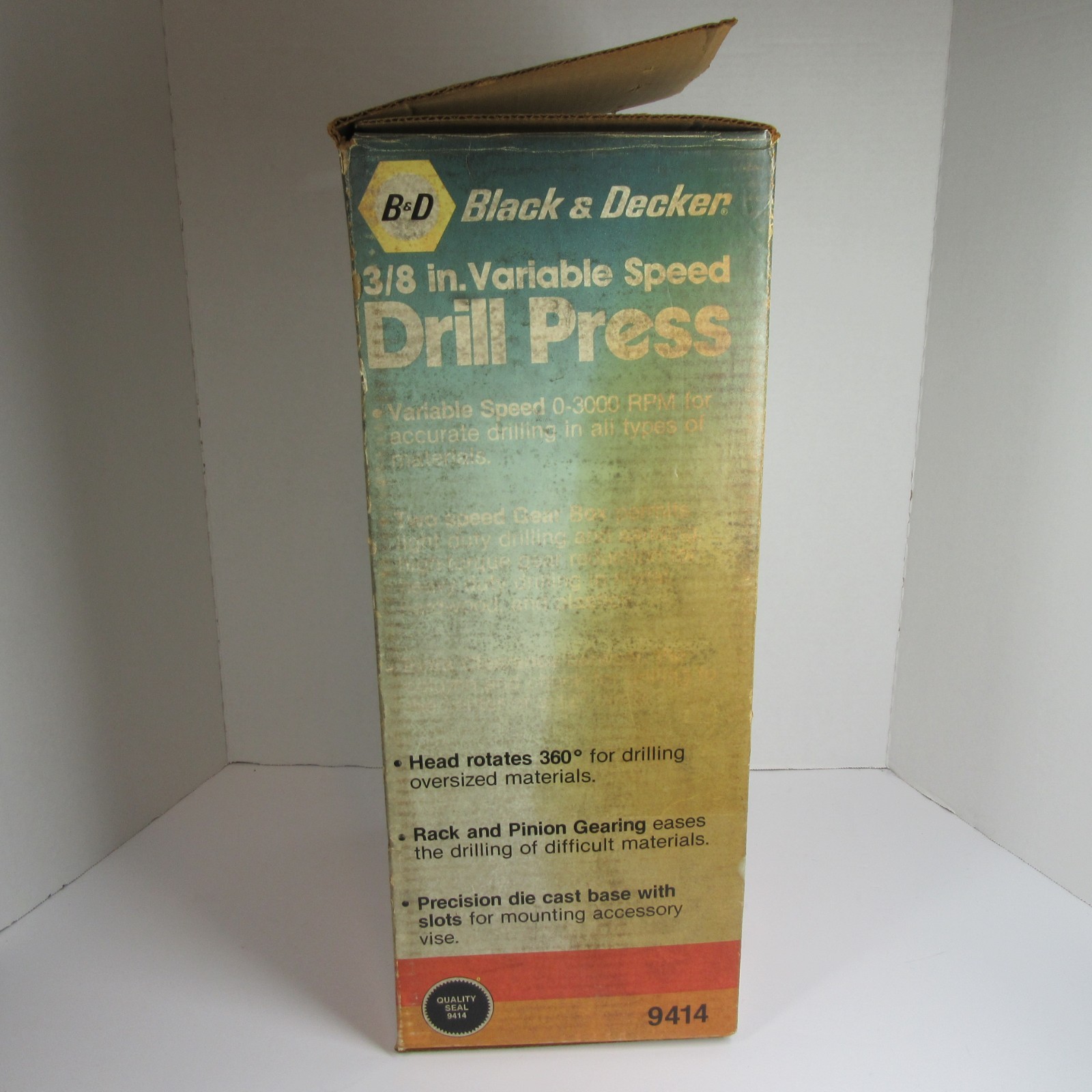 Black and Decker Drill Press 3/8&Prime; Variable Speed Swivel Head Sanding 9414 Box
