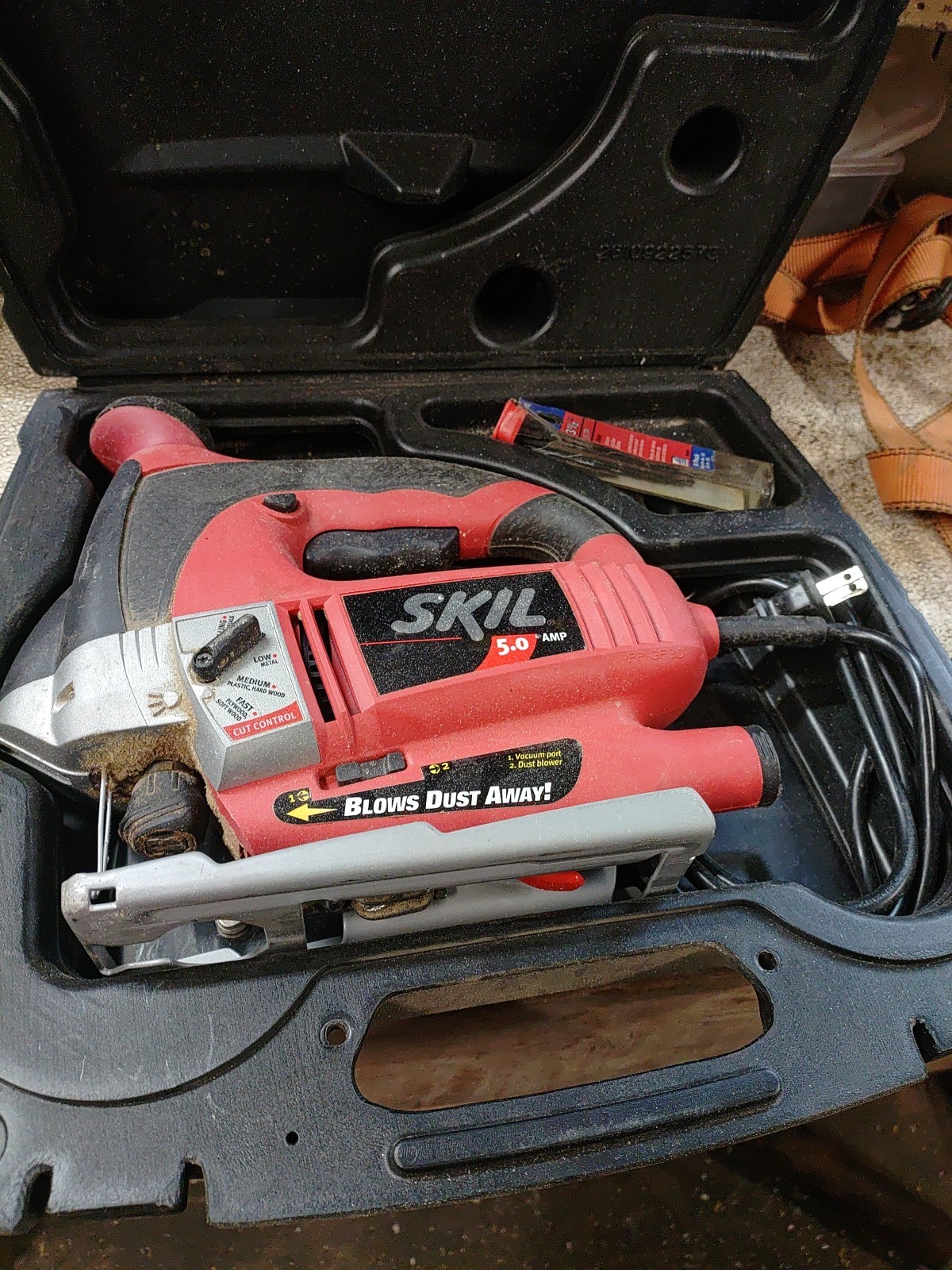 Skil 3.7 AMP Variable Speed Orbital