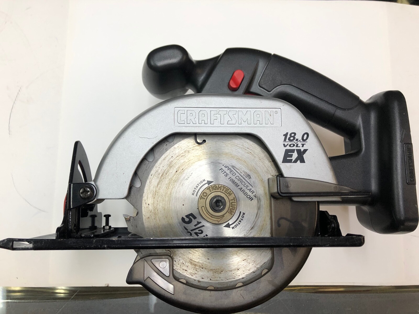 CRAFTSMAN 18.0 VOLT EX TRIM SAW 5 1/2 INCH MODEL 315.114231 WITH NO BATTERY TOOL