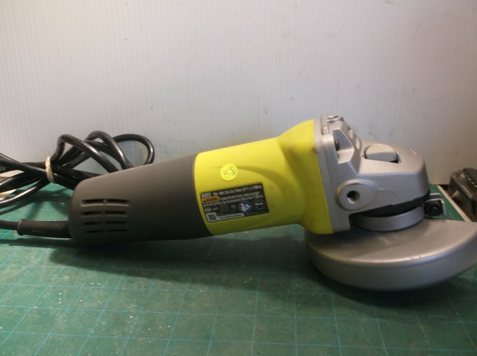 AG4031G Ryobi 4 1/2&Prime; Barrel Angle Grinder – Tested- No Handle or Wrench