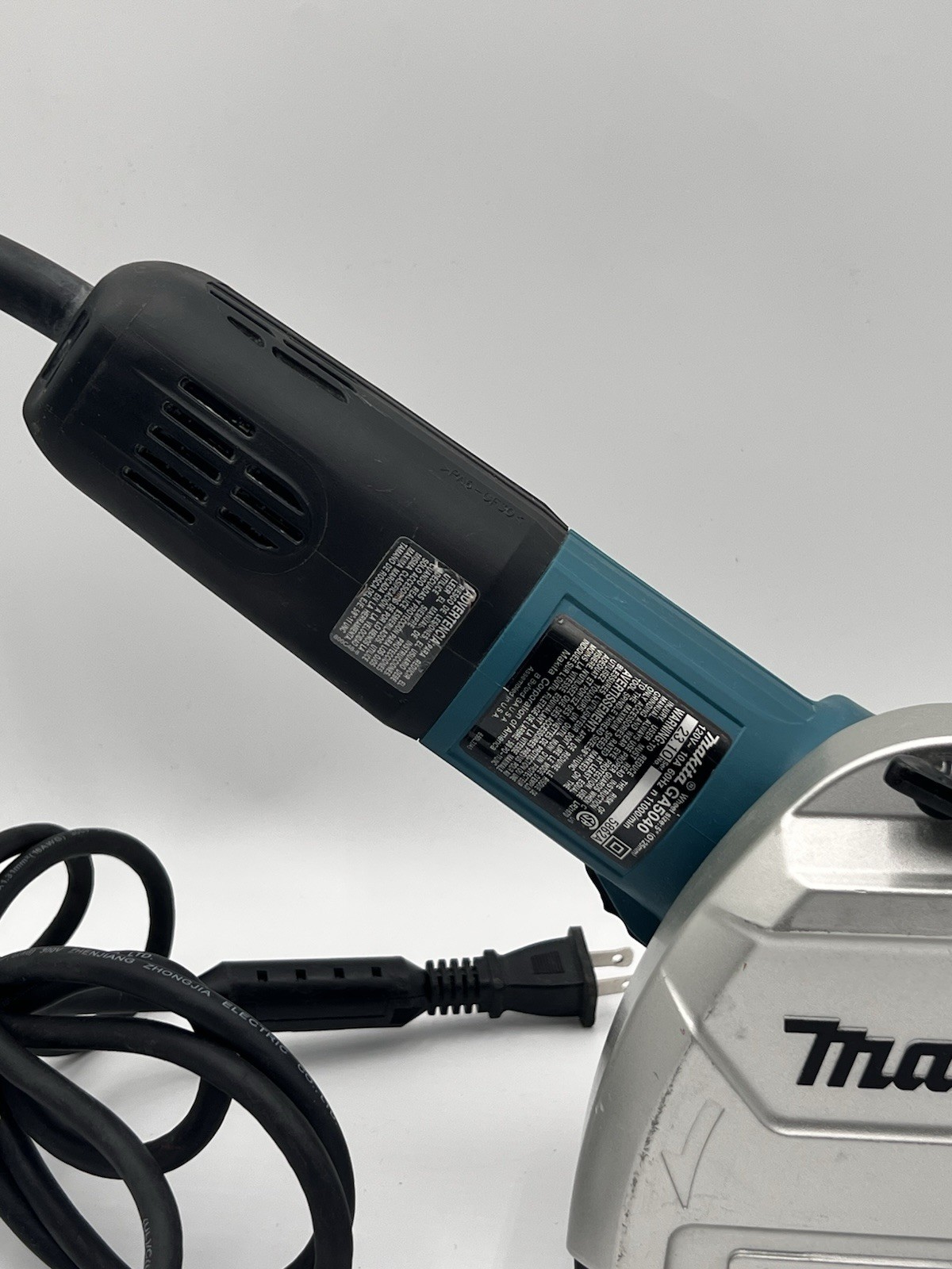 Makita GA5040X1 5&Prime; SJS-II Angle Grinder with Tuck Point Guard and Blade Tested