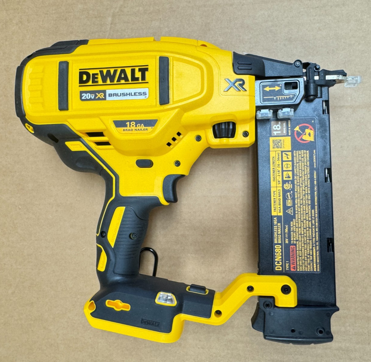 [Open-Box] (DCN680B) DEWALT 20V MAX XR 18-Gauge Cordless Brad Nailer (Tool Only)