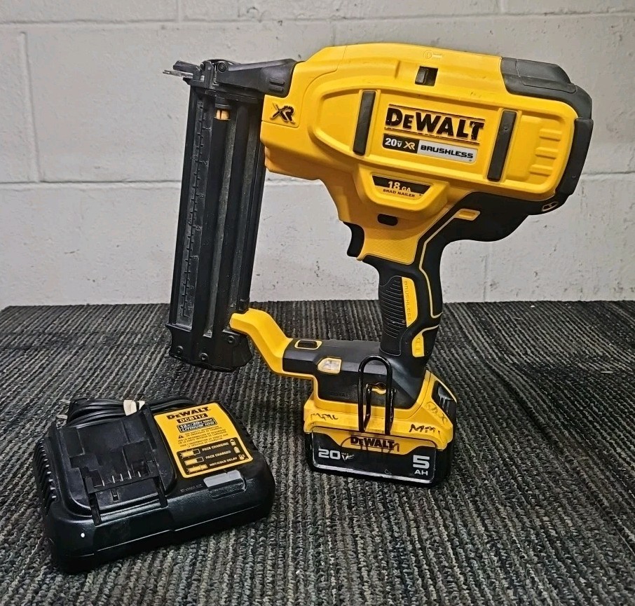 DeWalt Tools DCN680 Brushless 18GA Brad Nailer + 5.0Ah Battery & Charger