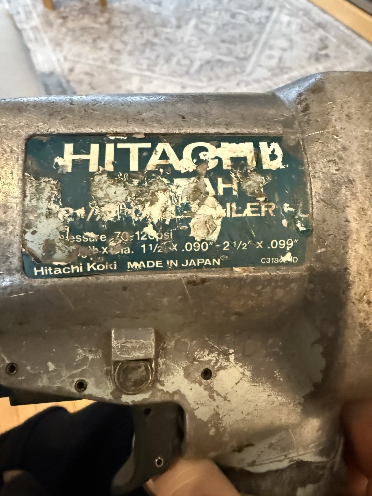 Hitachi NV65AH COIL SIDING NAILER (Made In Japan) Well Used But Works
