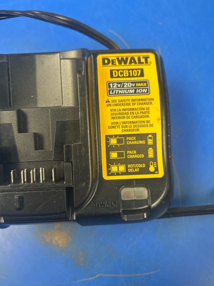 DEWALT DCF787/DCD777 (C57007381)