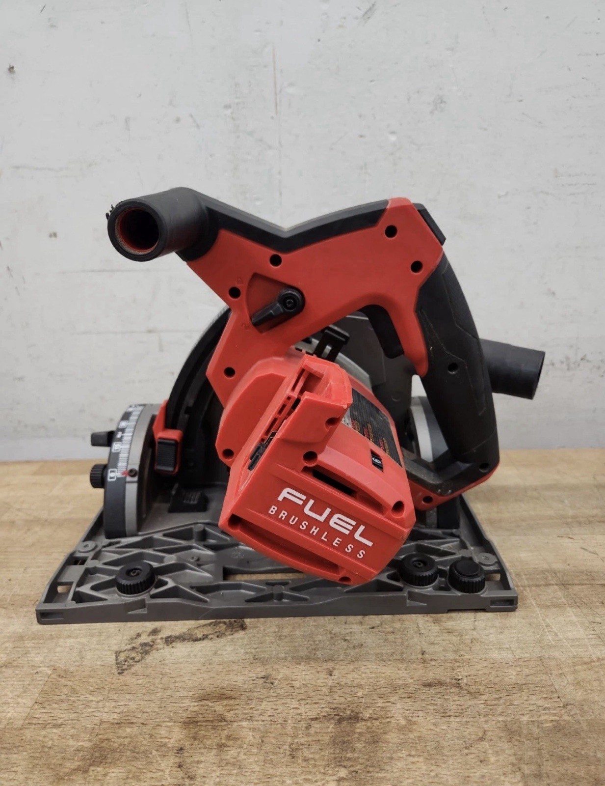 Milwaukee 2831-20 M18 FUEL Cordless 6-1/2&Prime; Plunge Track Saw, 18V (Tool Only)