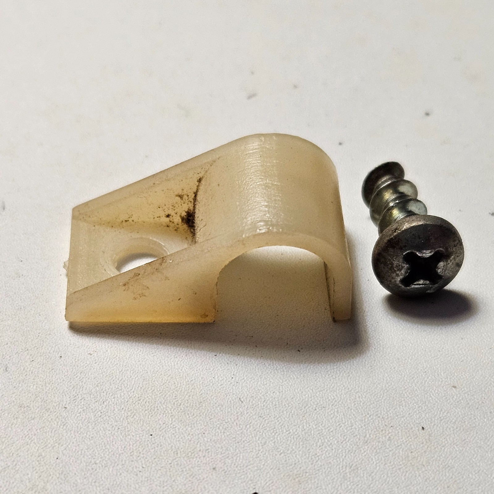 Shopsmith DC3300 Dust Collector Cable Clip Part # 515553, with Screw