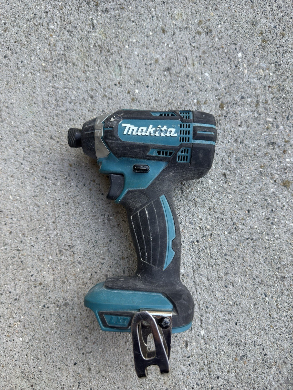 Makita LXT Impact Driver XDT11