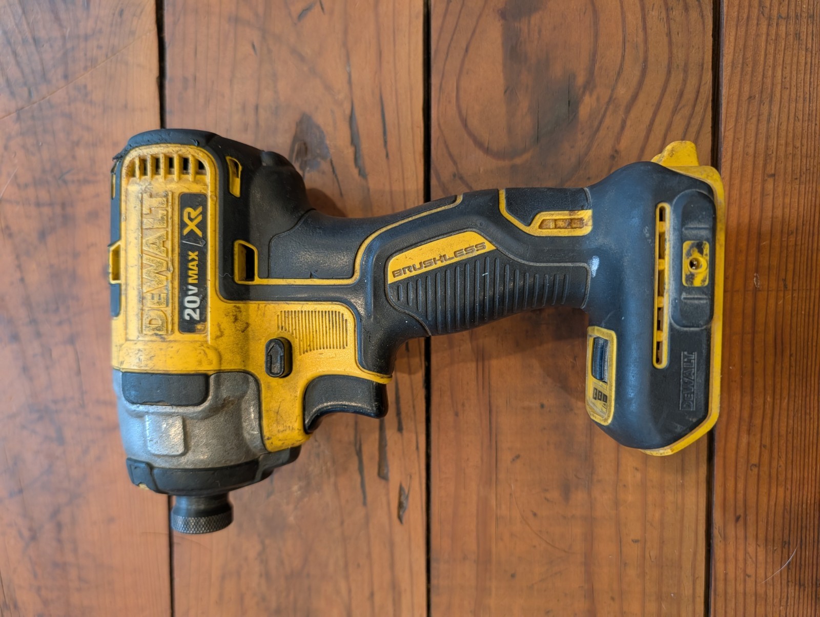 DEWALT DCF887 XR Brushless Impact Driver Pre-Owned Bare Tool Only