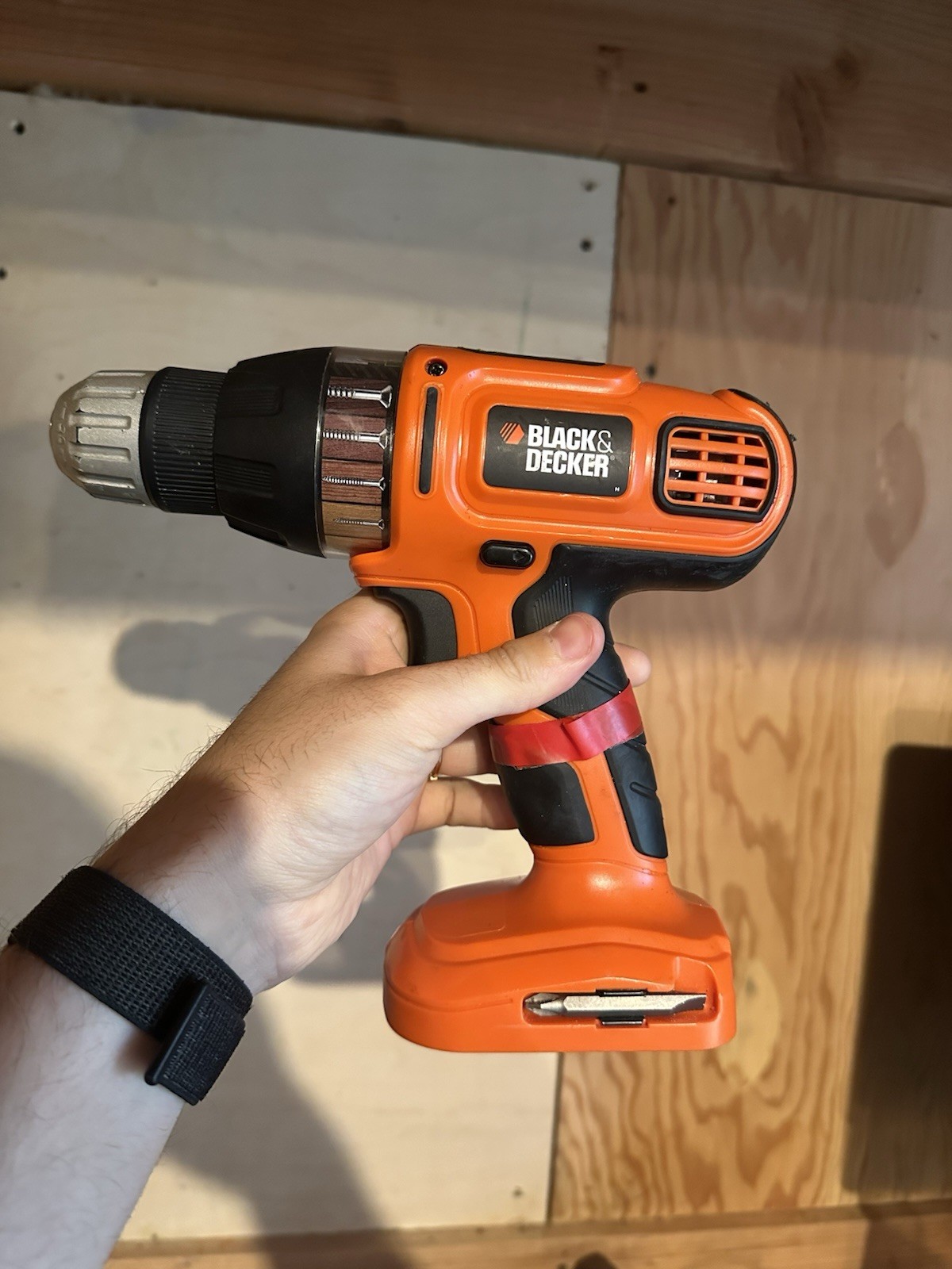 SS12 Black & Decker 12V Smart Select Drill Bare tool only no battery or charger