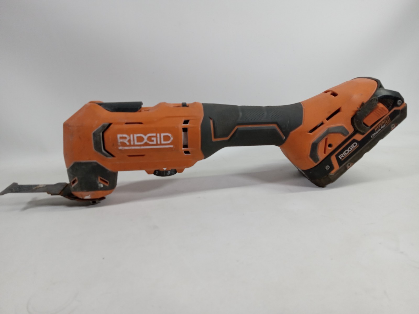 Ridgid R86241 18V Cordless Oscillating Multi Tool +Battery