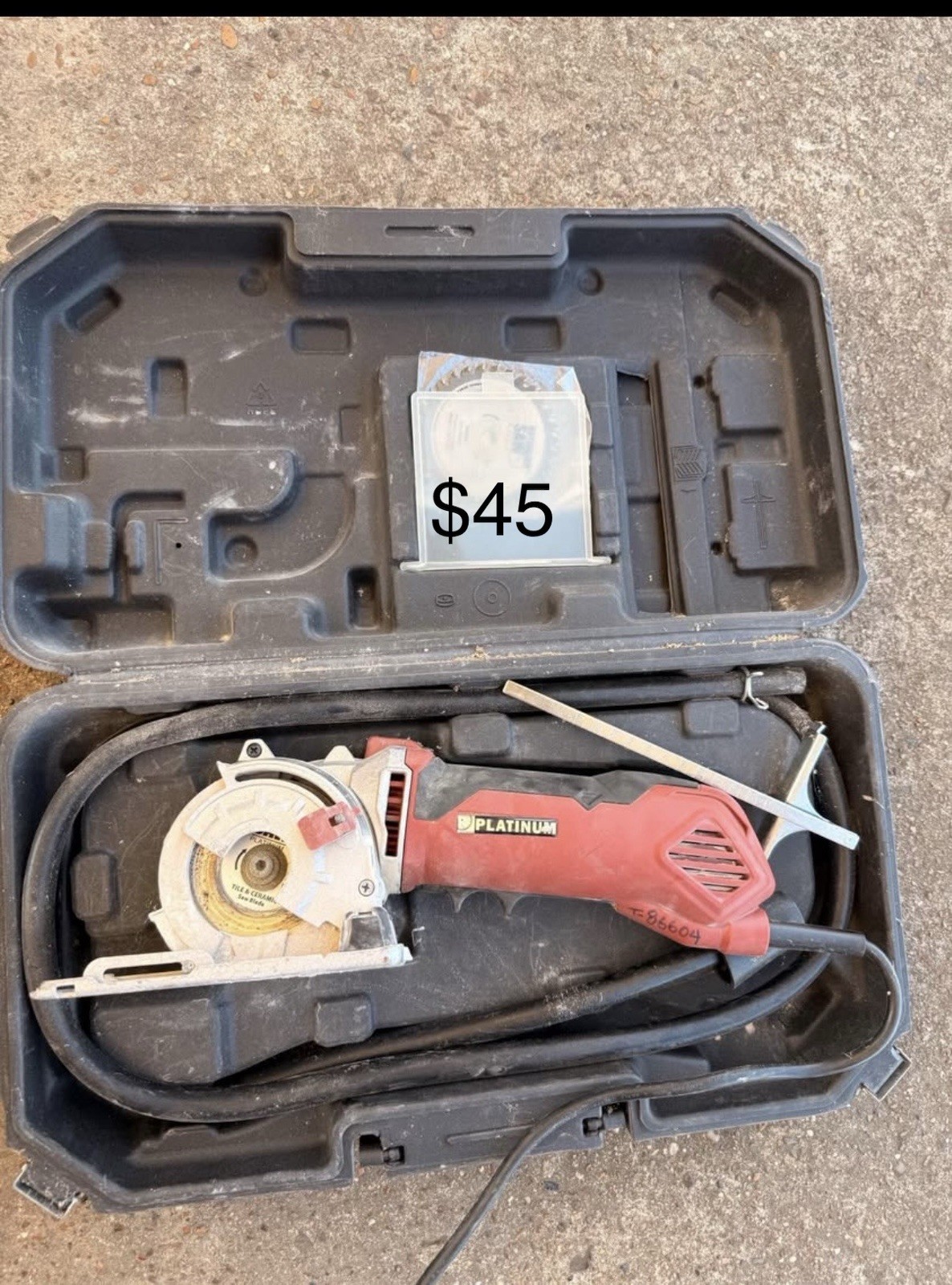 Rotorazer Platinum RZ200 Circular Saw w/ Case and Extra Blades