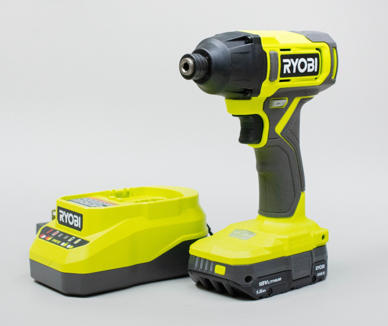 (MA4) RYOBI ONE+ 18V Cordless Impact Driver PCL235 0-2700 RPM.