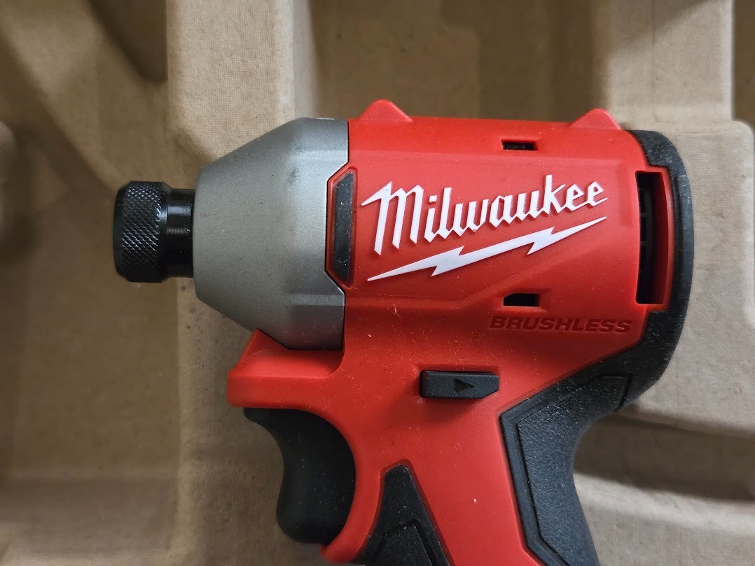 Returned B: Milwaukee 3650-20 M18 18V Brushless Cordless Impact Driver (78-217)