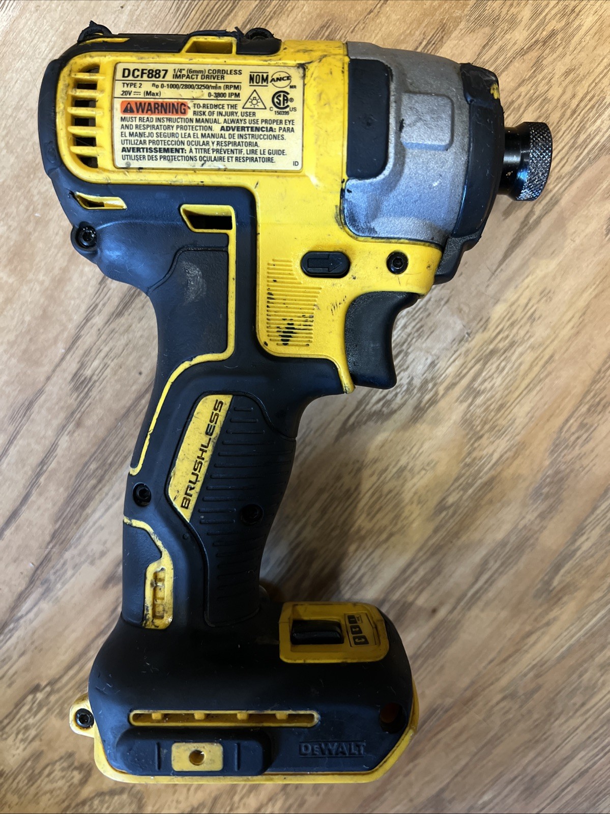 DEWALT DCF887B 20V Impact Driver – Black/Yellow Bare Tool