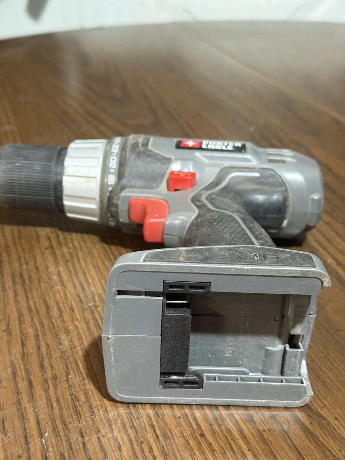 PORTER CABLE 18V CORDLESS DRILL PC1801D (Tool Only) Tested E6