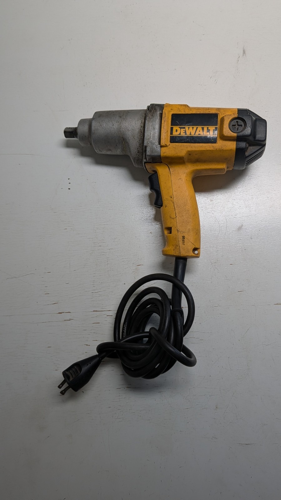 DEWALT DW293 1/2&Prime; Impact Wrench w/Hog Ring Anvil (TDW028245)