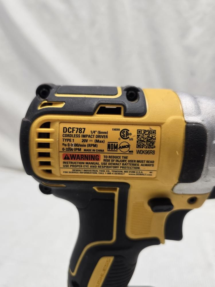 DEWALT DCF787/DCD777 (P31021448)