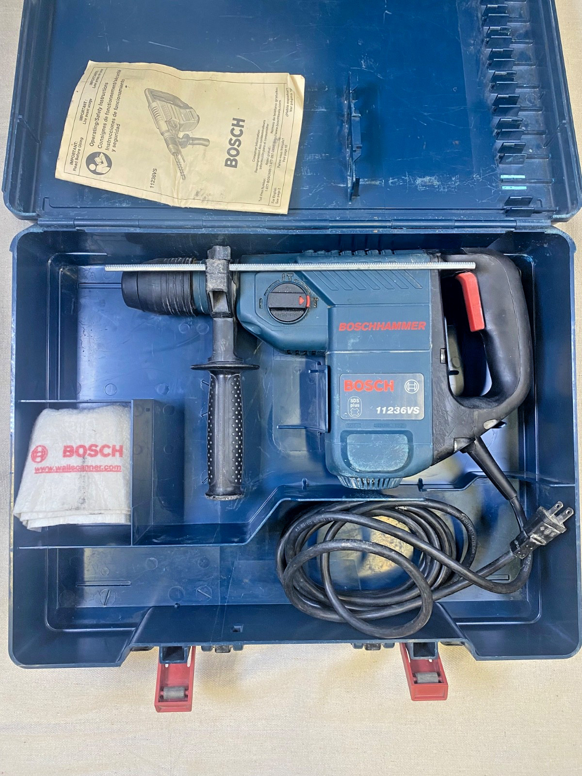 BOSH 11236VS Rotary Hammer Drill SDS PLUS With Case In Good Working Condition